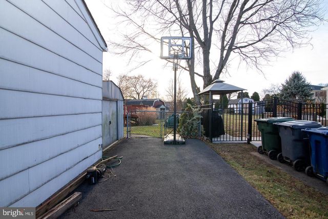 2942 ANZAC AVE, Abington, PA 19001