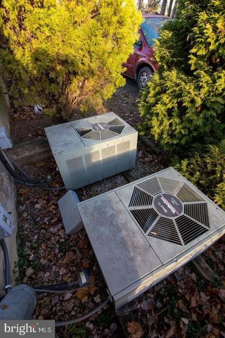 2942 ANZAC AVE, Abington, PA 19001