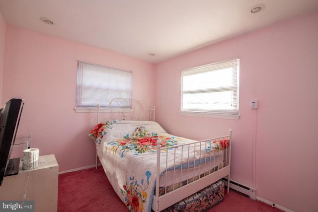 2942 ANZAC AVE, Abington, PA 19001