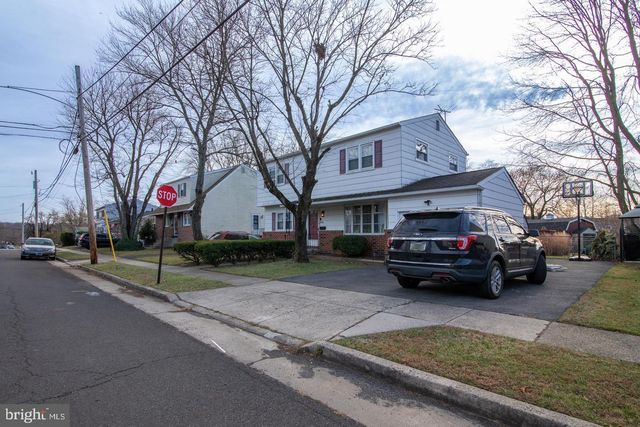 2942 ANZAC AVE, Abington, PA 19001