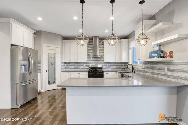 5323 E Barn Circle, Wasilla, AK 99654