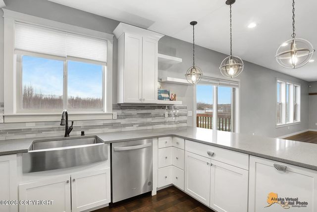 5323 E Barn Circle, Wasilla, AK 99654