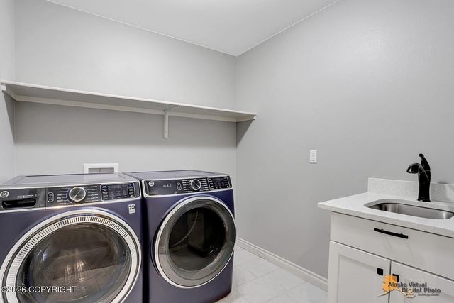 5323 E Barn Circle, Wasilla, AK 99654