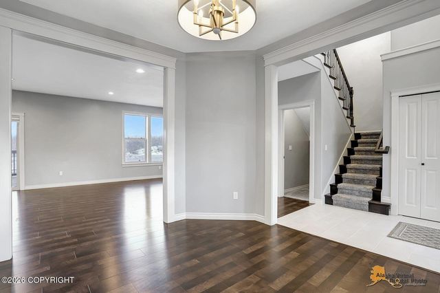 5323 E Barn Circle, Wasilla, AK 99654