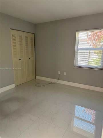 6061 NW 198th Terrace, Miami, FL 33015