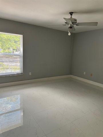 6061 NW 198th Terrace, Miami, FL 33015