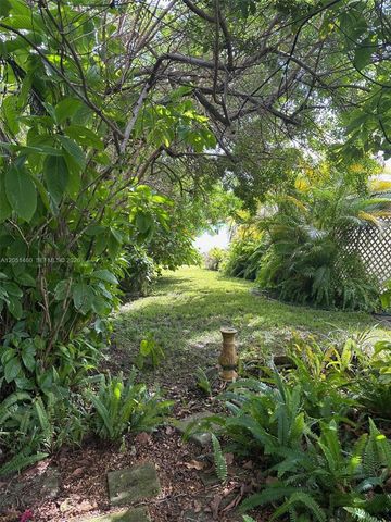 6061 NW 198th Terrace, Miami, FL 33015