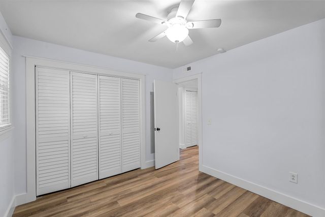 404 Saint Charles Court Court, Charleston, SC 29407