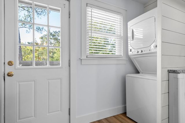 404 Saint Charles Court Court, Charleston, SC 29407