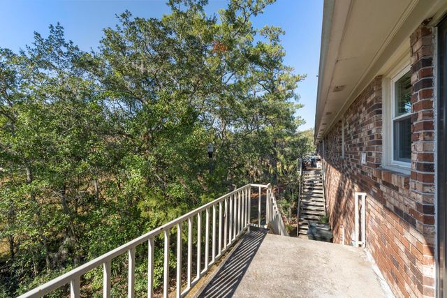 404 Saint Charles Court Court, Charleston, SC 29407