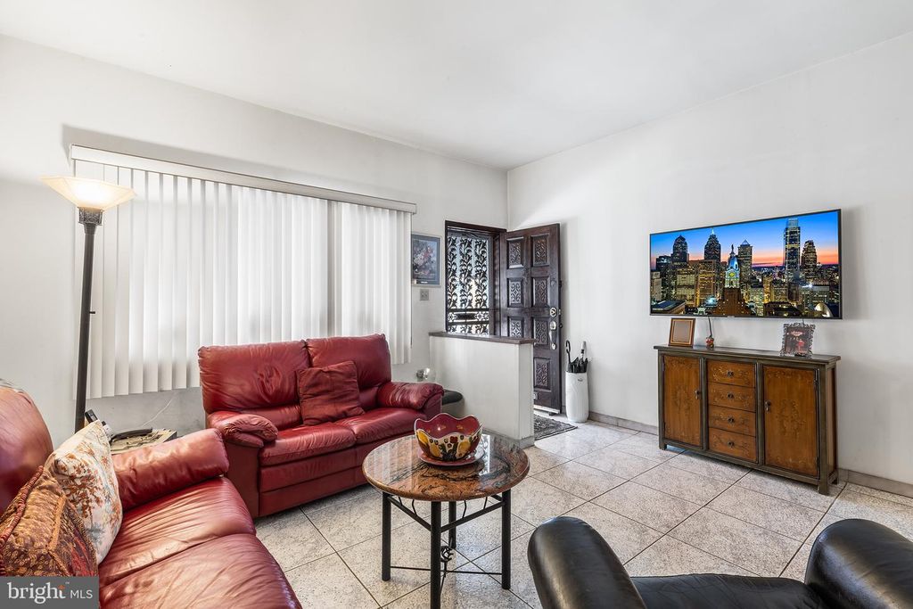 2439 S ROSEWOOD ST, PHILADELPHIA, PA 19145 — photo 5