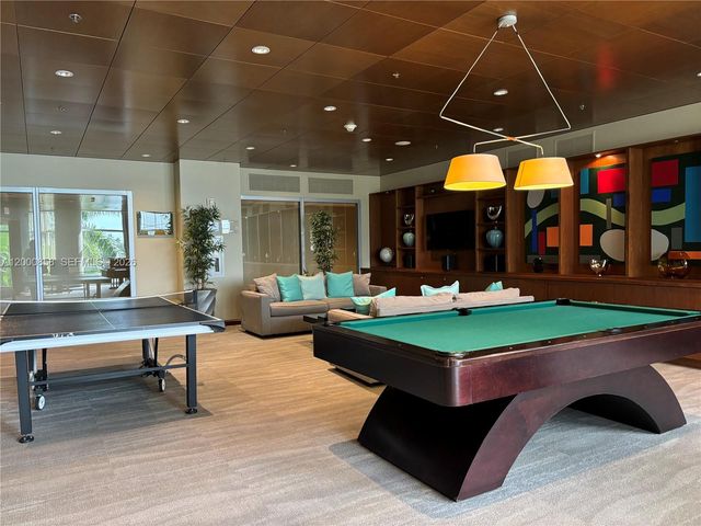 2681 N Flamingo Rd 1805S, Sunrise, FL 33323