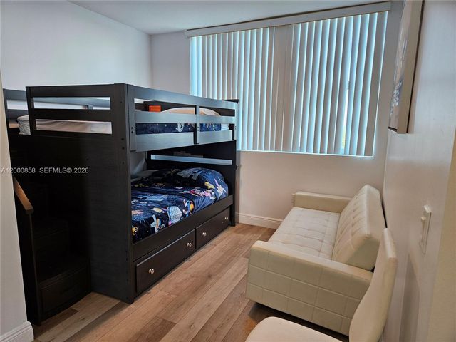 2681 N Flamingo Rd 1805S, Sunrise, FL 33323