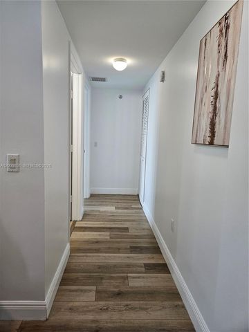 2681 N Flamingo Rd 1805S, Sunrise, FL 33323