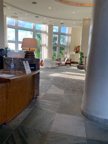 2681 N Flamingo Rd 1805S, Sunrise, FL 33323