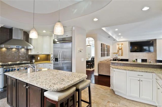 15102 Greenleaf Street, Sherman Oaks, CA 91403