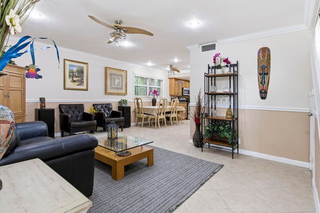 1945 NW 4th Avenue 43c, Boca Raton, FL 33432