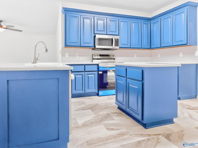 206 Bridgeway Circle, Madison, AL 35758