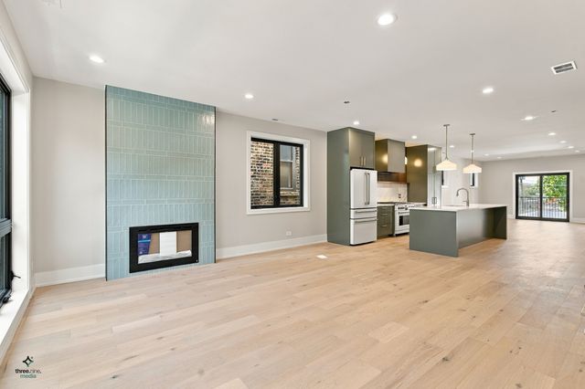 3116 N Western Avenue 2, Chicago, IL 60618