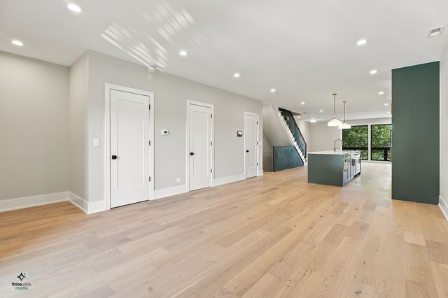 3116 N Western Avenue 2, Chicago, IL 60618