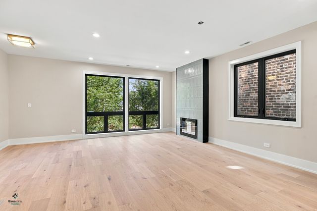 3116 N Western Avenue 2, Chicago, IL 60618