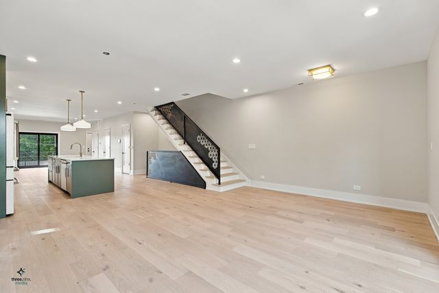 3116 N Western Avenue 2, Chicago, IL 60618