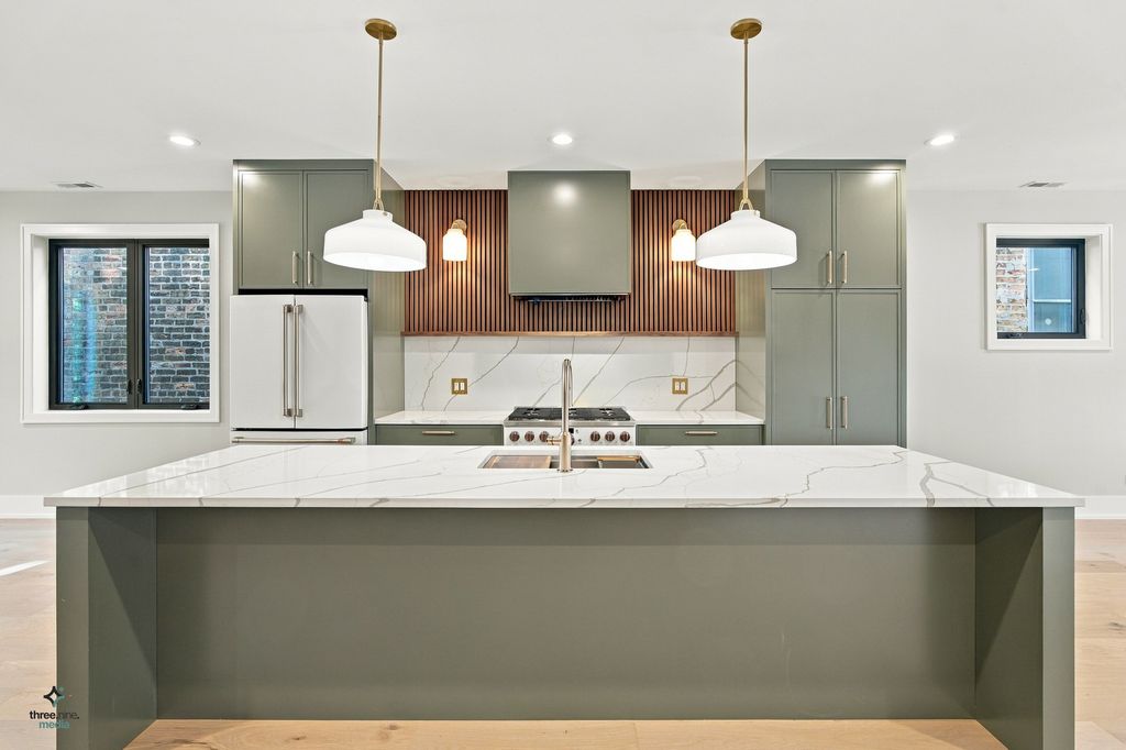 3116 N Western Avenue 2, Chicago, IL 60618 — photo 2