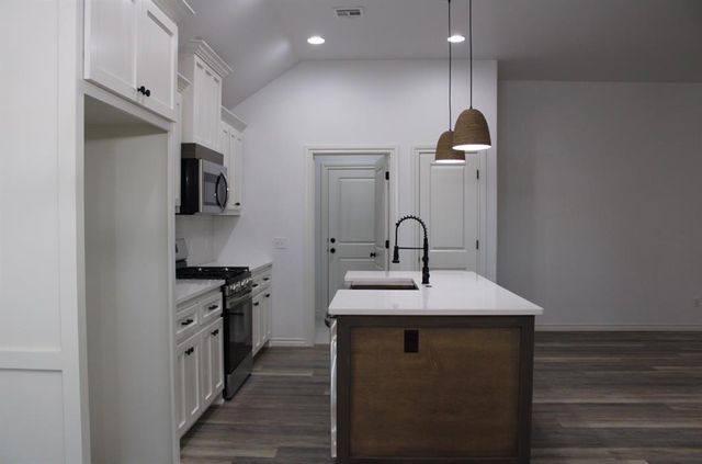 909 Jona Kay Terrace, Norman, OK 73069