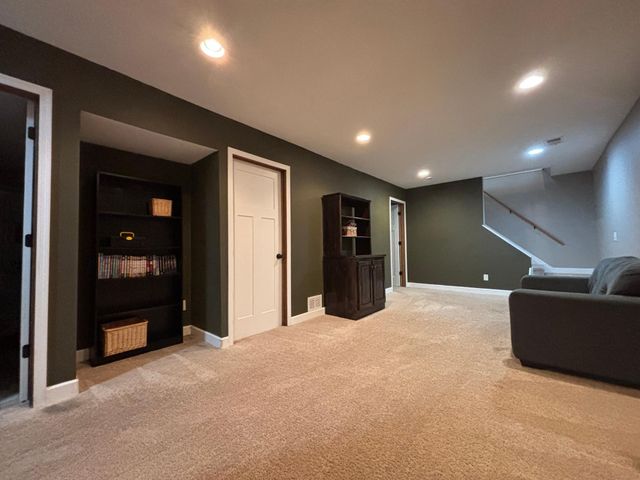 2508 34th Avenue NE, Saint Anthony, MN 55418