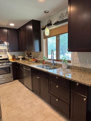 2508 34th Avenue NE, Saint Anthony, MN 55418