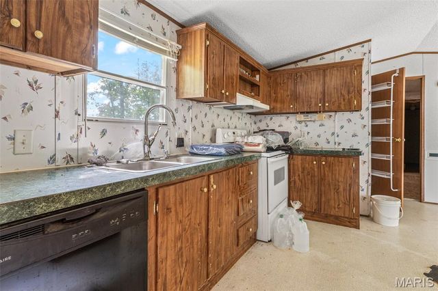 740 Old Fredericktown Road, Fredericktown, MO 63645