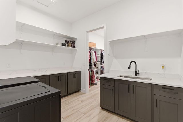 3126 Ilford Road NE, Rio Rancho, NM 87144