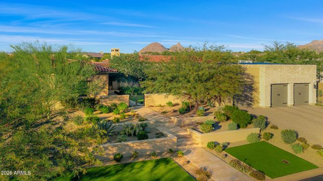 8820 E SANDS Drive, Scottsdale, AZ 85255