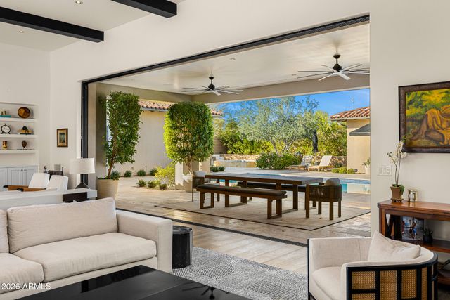 8820 E SANDS Drive, Scottsdale, AZ 85255