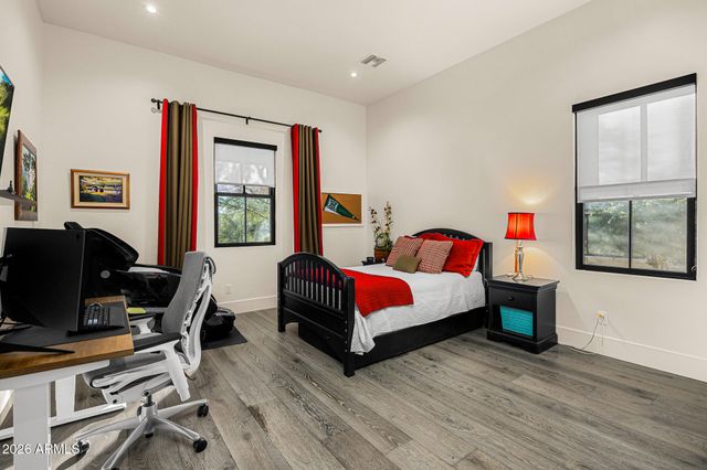 8820 E SANDS Drive, Scottsdale, AZ 85255