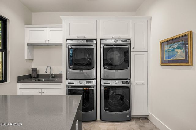 8820 E SANDS Drive, Scottsdale, AZ 85255