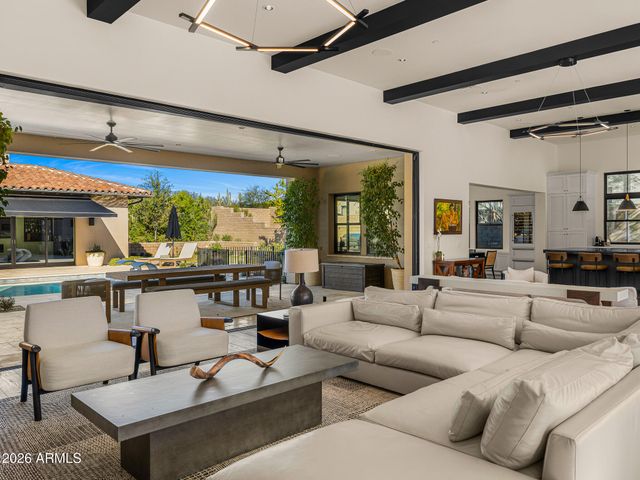 8820 E SANDS Drive, Scottsdale, AZ 85255