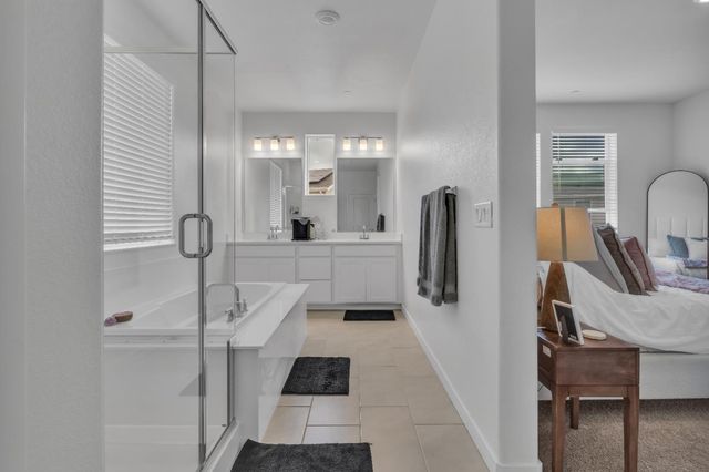 2862 Wheat Grass St, Sacramento, CA 95833