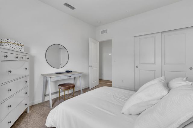 2862 Wheat Grass St, Sacramento, CA 95833