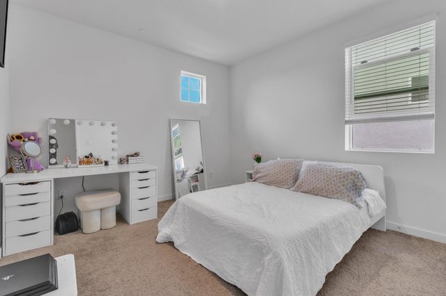 2862 Wheat Grass St, Sacramento, CA 95833