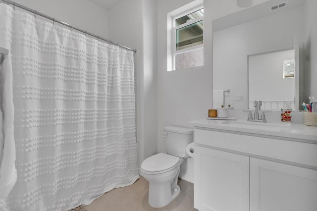 2862 Wheat Grass St, Sacramento, CA 95833