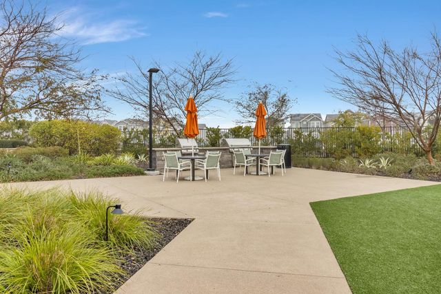 2862 Wheat Grass St, Sacramento, CA 95833