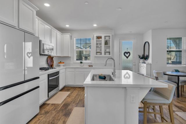 2862 Wheat Grass St, Sacramento, CA 95833