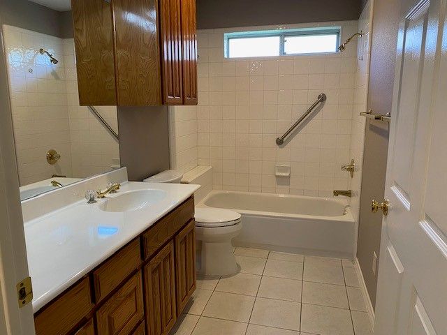 5969 River Bend Drive, Benbrook, TX 76132