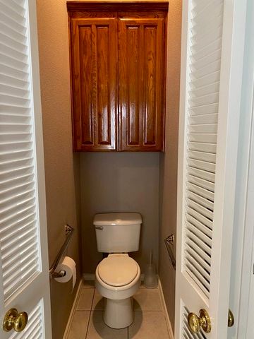 5969 River Bend Drive, Benbrook, TX 76132