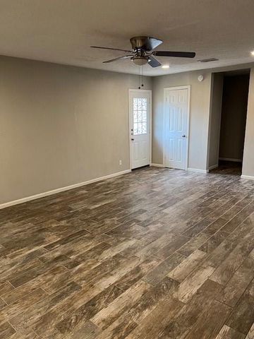 1008 Frances Drive, Rosenberg, TX 77471