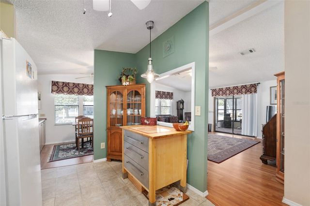 1874 W SCHWARTZ BOULEVARD, The Villages, FL 32159