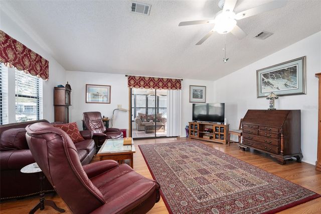 1874 W SCHWARTZ BOULEVARD, The Villages, FL 32159