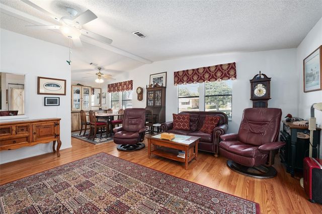 1874 W SCHWARTZ BOULEVARD, The Villages, FL 32159