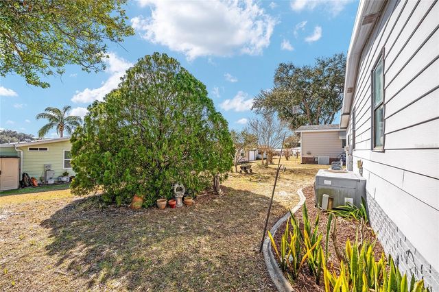 1874 W SCHWARTZ BOULEVARD, The Villages, FL 32159